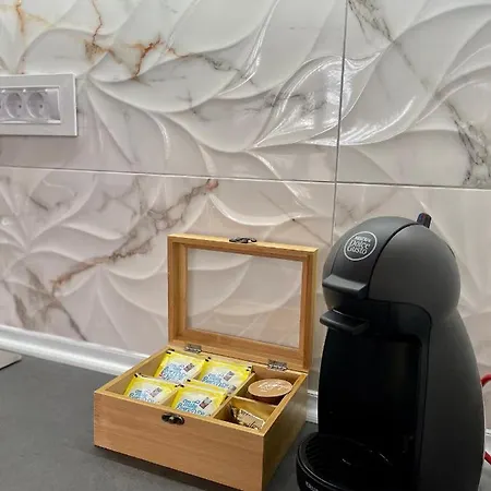 La * زلاتيبور